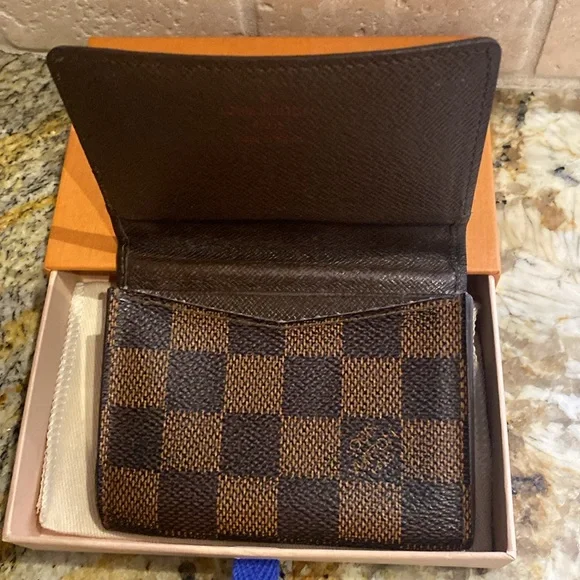 Authentic Louis Vuitton Men’s Wallet Card Holder - Picture 6 of 8